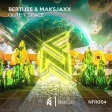Bertuss & Maksjaxx - Outer Space (Extended Mix)